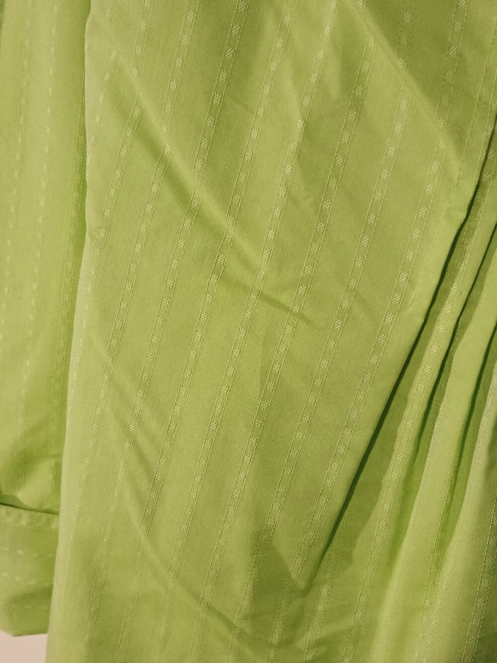 Coldwater Creek 1X Green Dobby Pintuck Button Front Blouse NWT - Picture 6 of 9